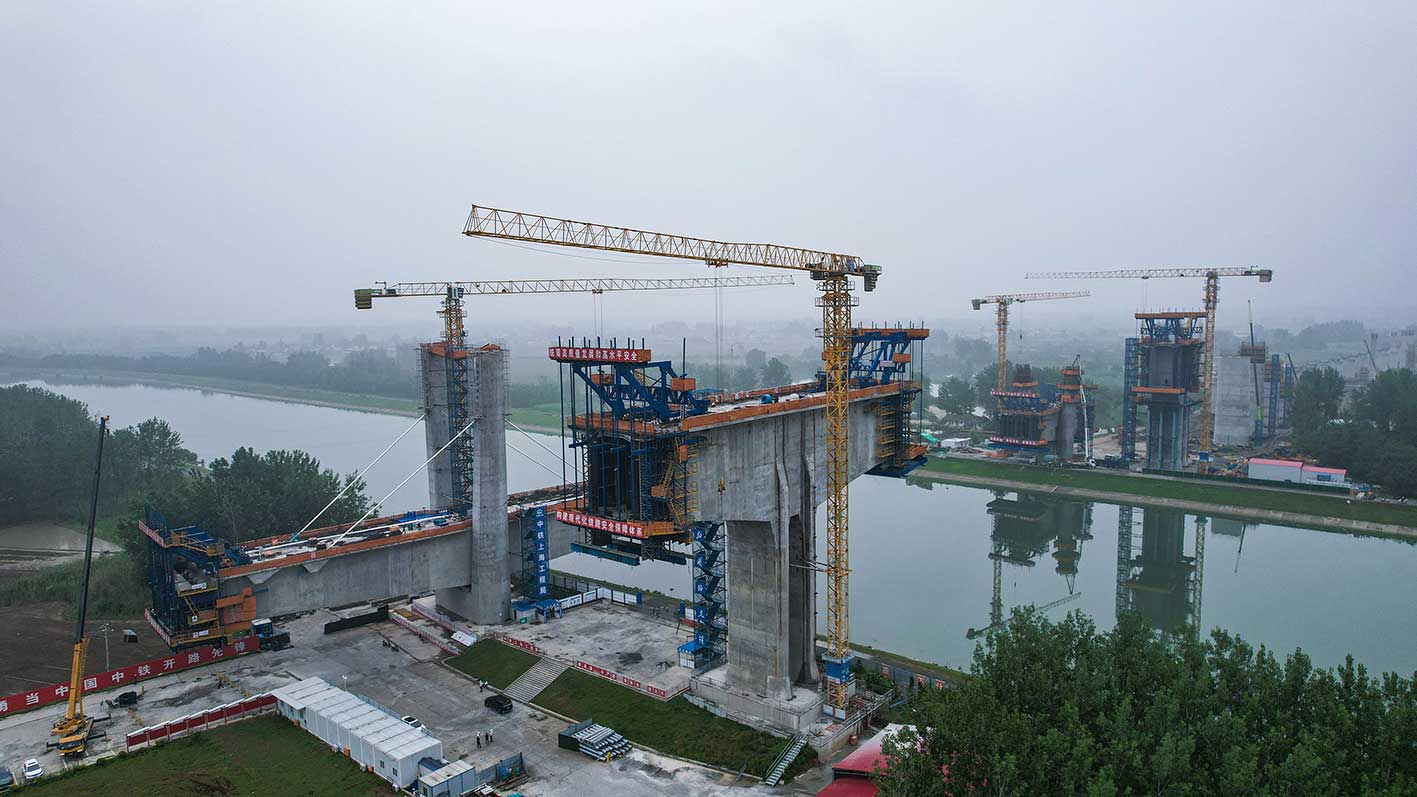 主跨210米 | 中鐵上海局滬渝蓉高鐵六合特大橋跨滁河鋼混混合連續剛構掛籃順利施工